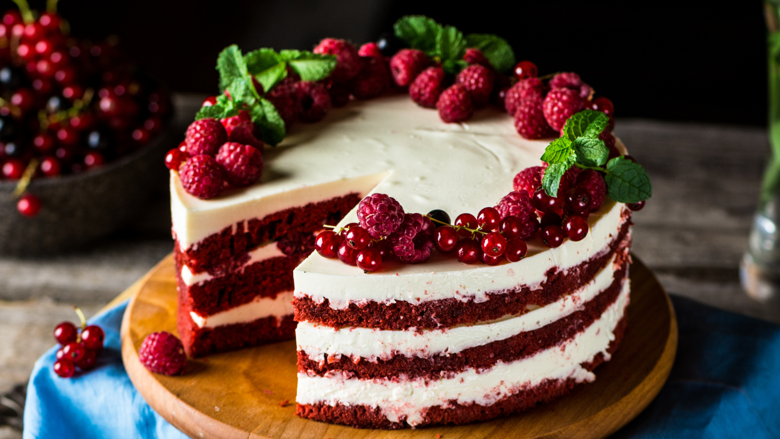 How to make red velvet cake colour