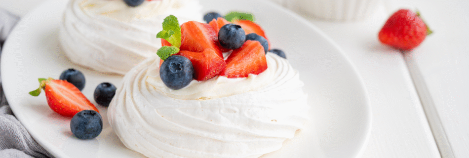How to make Fresh berry cream cake in microwave