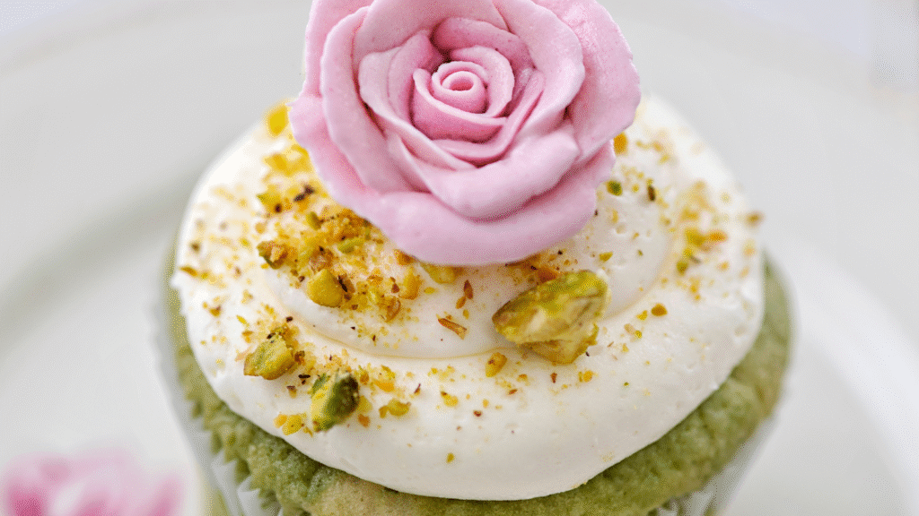 How to make pistachio cupcakes recipe